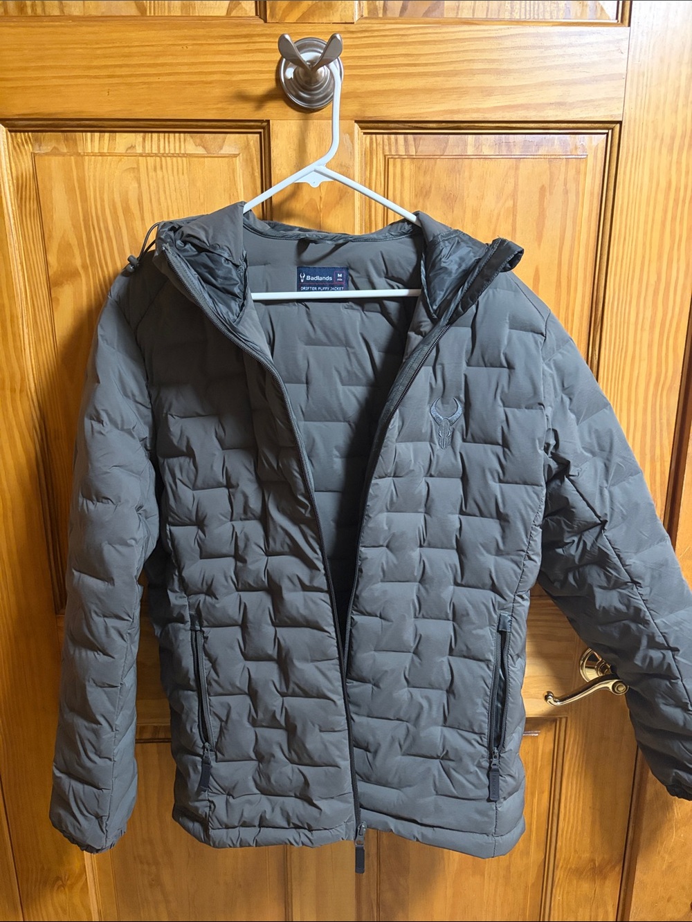 Badlands Drifter Puffy Jacket in Slate Gray